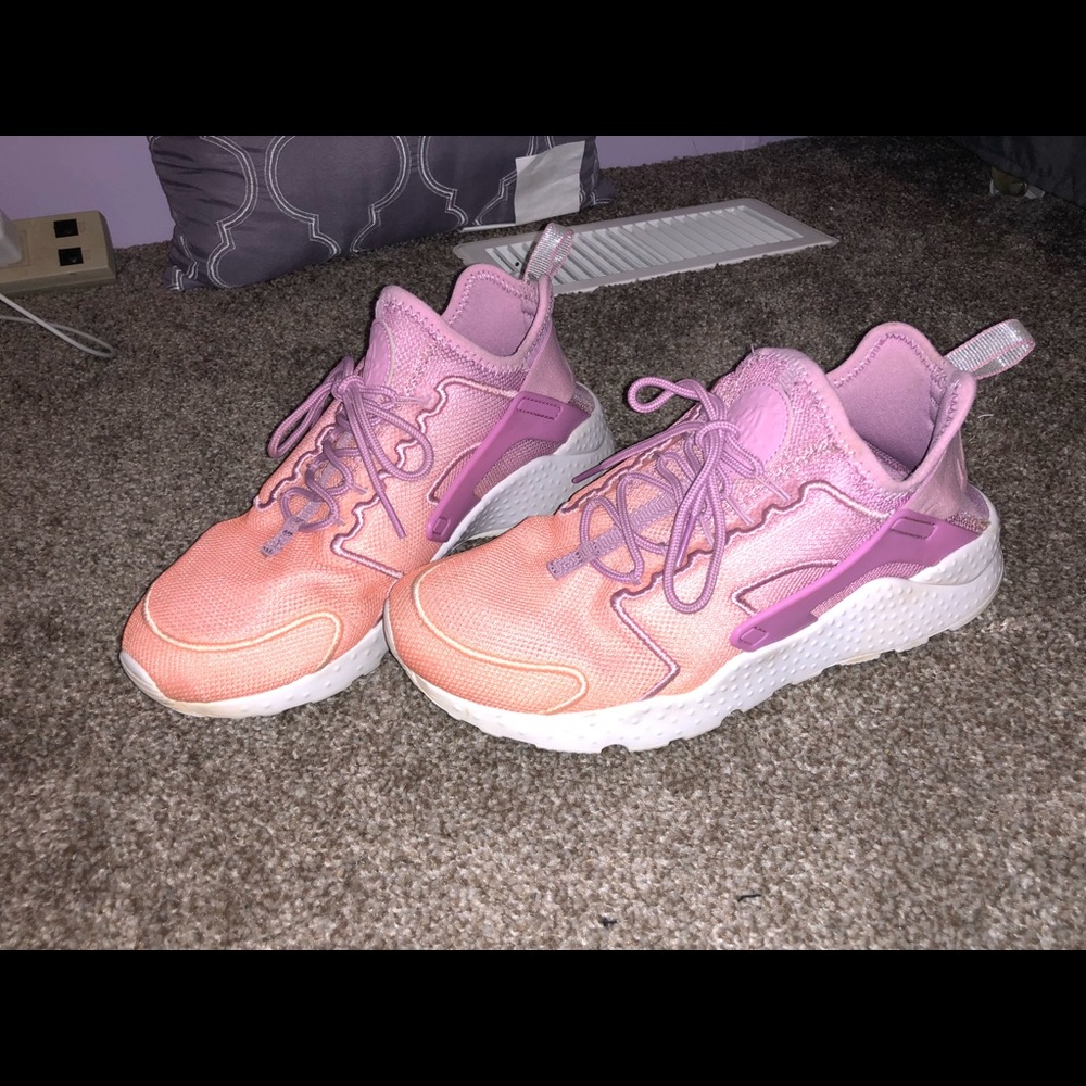 Nike huaraches.